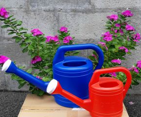 Bình tưới cây 5L và 2L