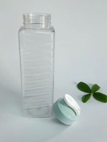 Bình pet vuông 1.4 lít